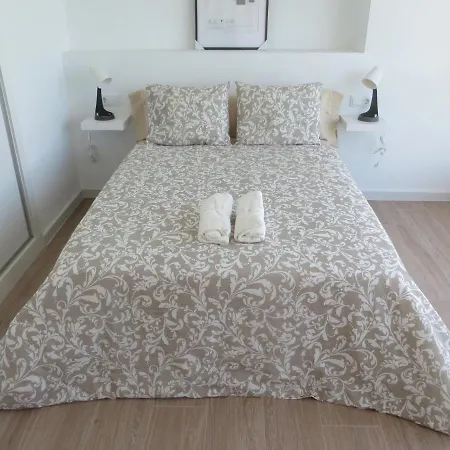 Na Beira Do Mar O Pindo