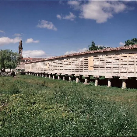 Na Beira Do Mar * O Pindo